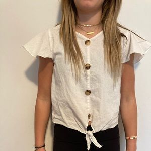 t-shirt with buttons